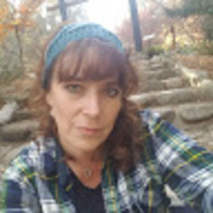 Meet your Posher, Latisha